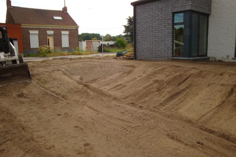 Modelage de relief et apport de terre